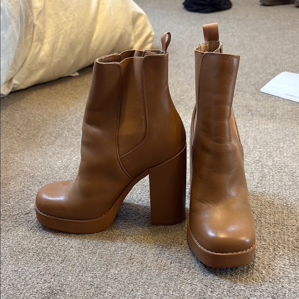 Steve Madden Tan Leather Boots